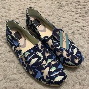 Shark Tom’s size 9.5